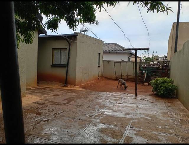 3 BEDROOM HOUSE FOR SALE IN DAWN PARK